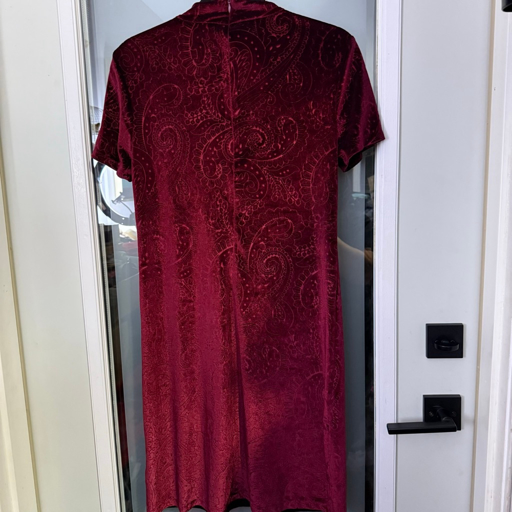 NWT Philosophy Burgundy Paisley Velvet Mock Neck Mini Dress M - Picture 4 of 8